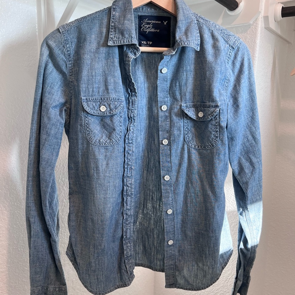 American Eagle Outfitters Woman’s Light Blue Casual Shirt